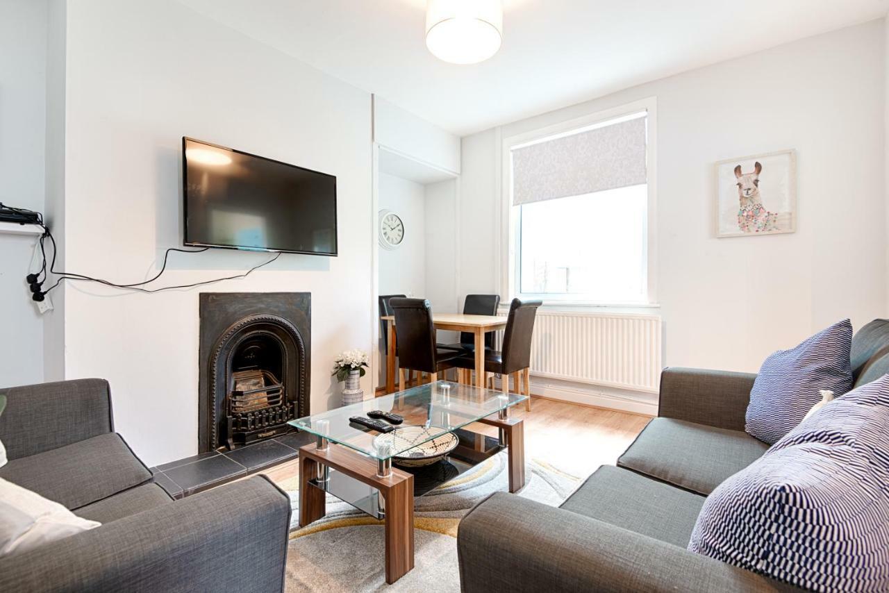 Off Road Parking, Garden, Tv In Every Room Swansea Exteriör bild